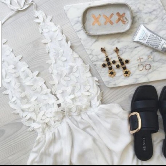 White Ivory Floral Petal Dress - Picture 5 of 5